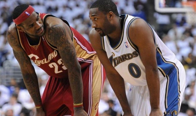 积分榜上稳 积分榜上稳