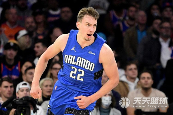 黄喜灿出战 黄喜灿出战