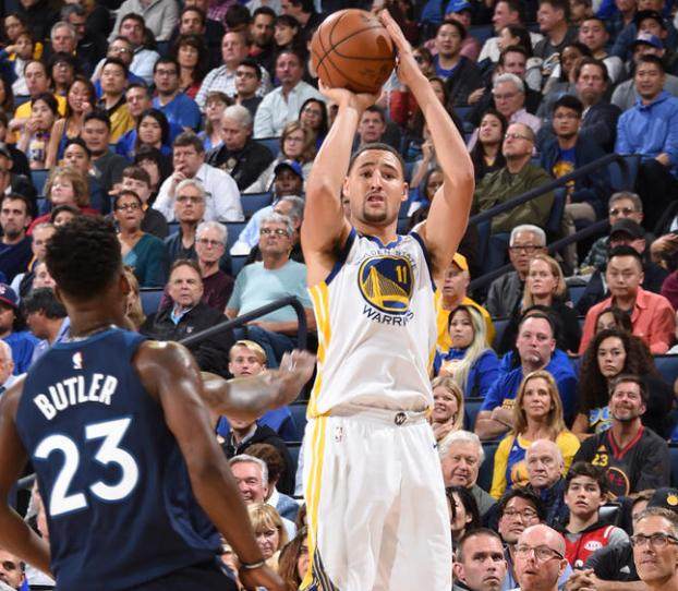 在中场的组 在中场的组